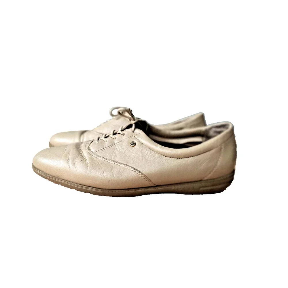 Easy Spirit Women's‎ Anti-gravity Esmotion Leather Beige Lace Up Shoes Size 9B